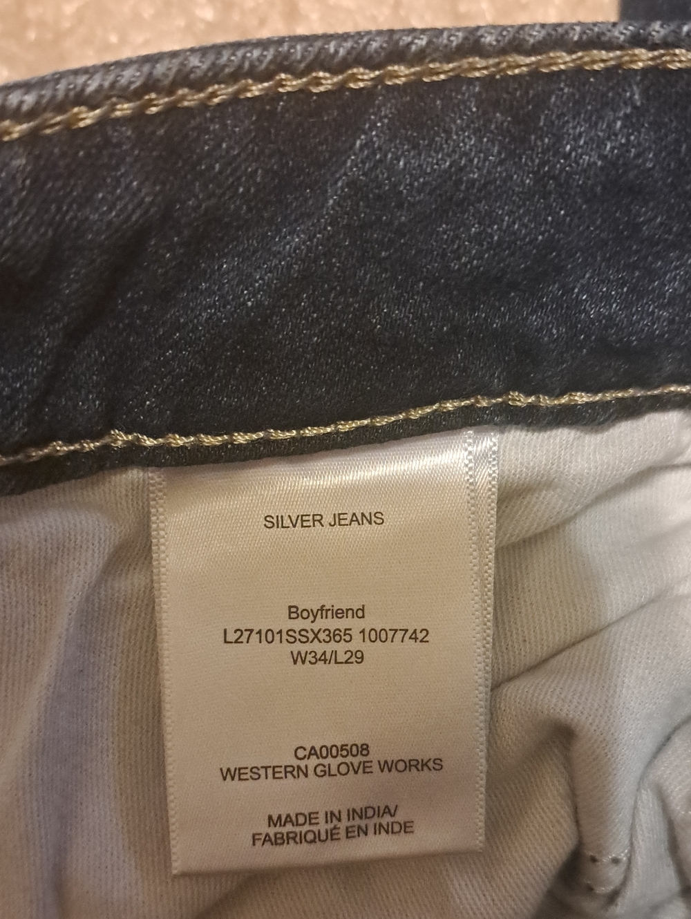 Silver Jeans Women’s Boyfriend in Dark Indigo. Size 34 - Picture 9 of 12